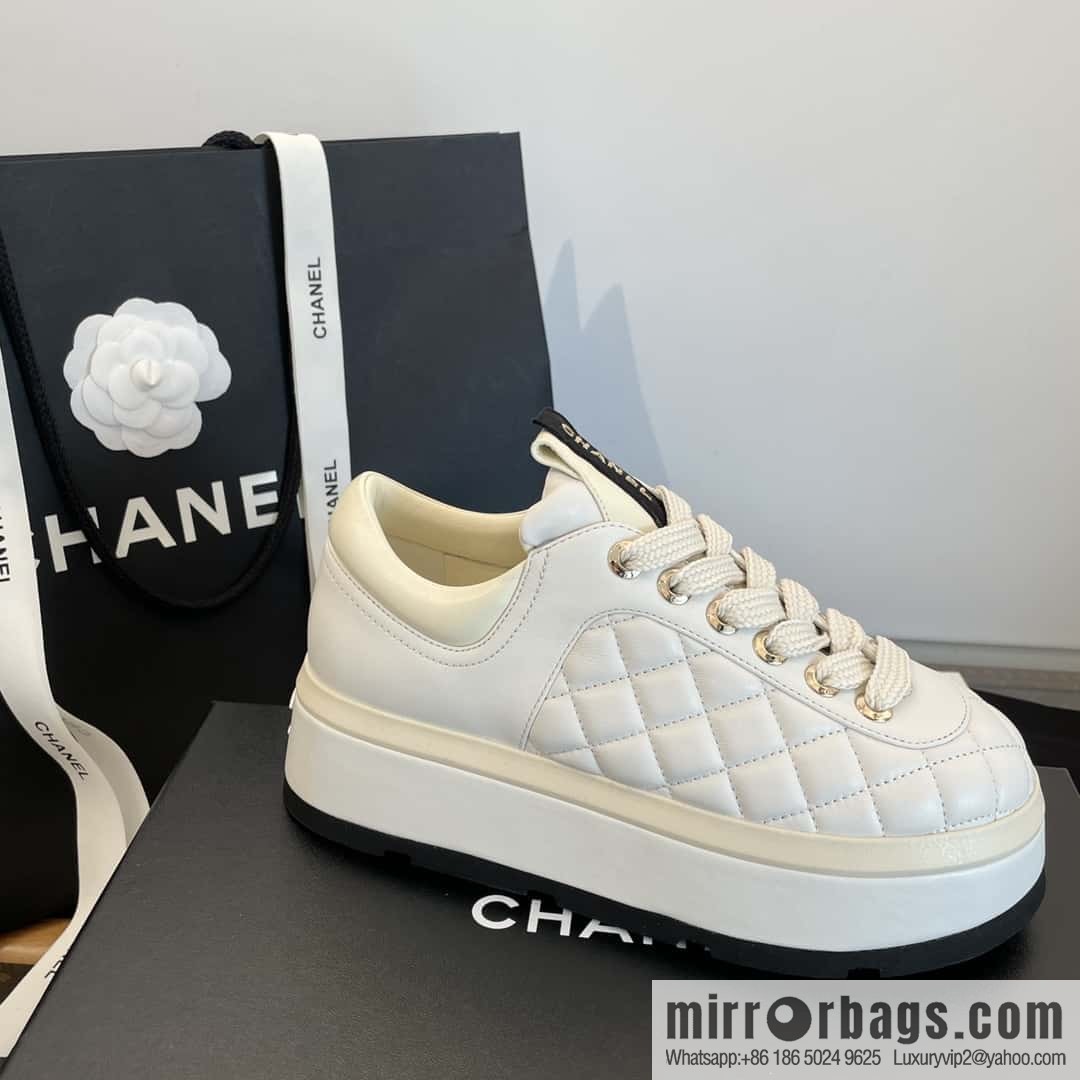 CHANEL Xiaoxiang Rhombus lambskin platform casual sneakers