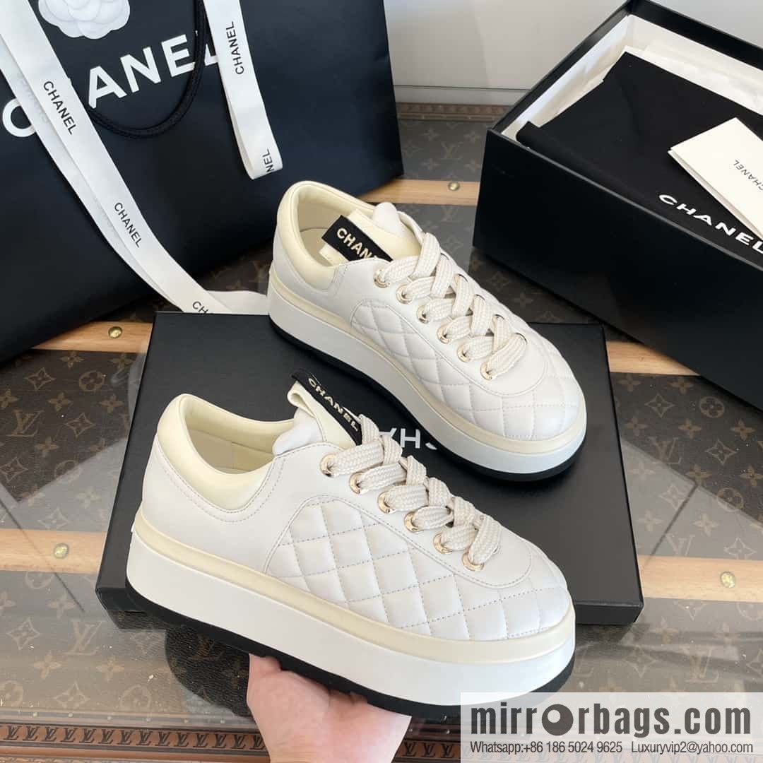 CHANEL Xiaoxiang Rhombus lambskin platform casual sneakers