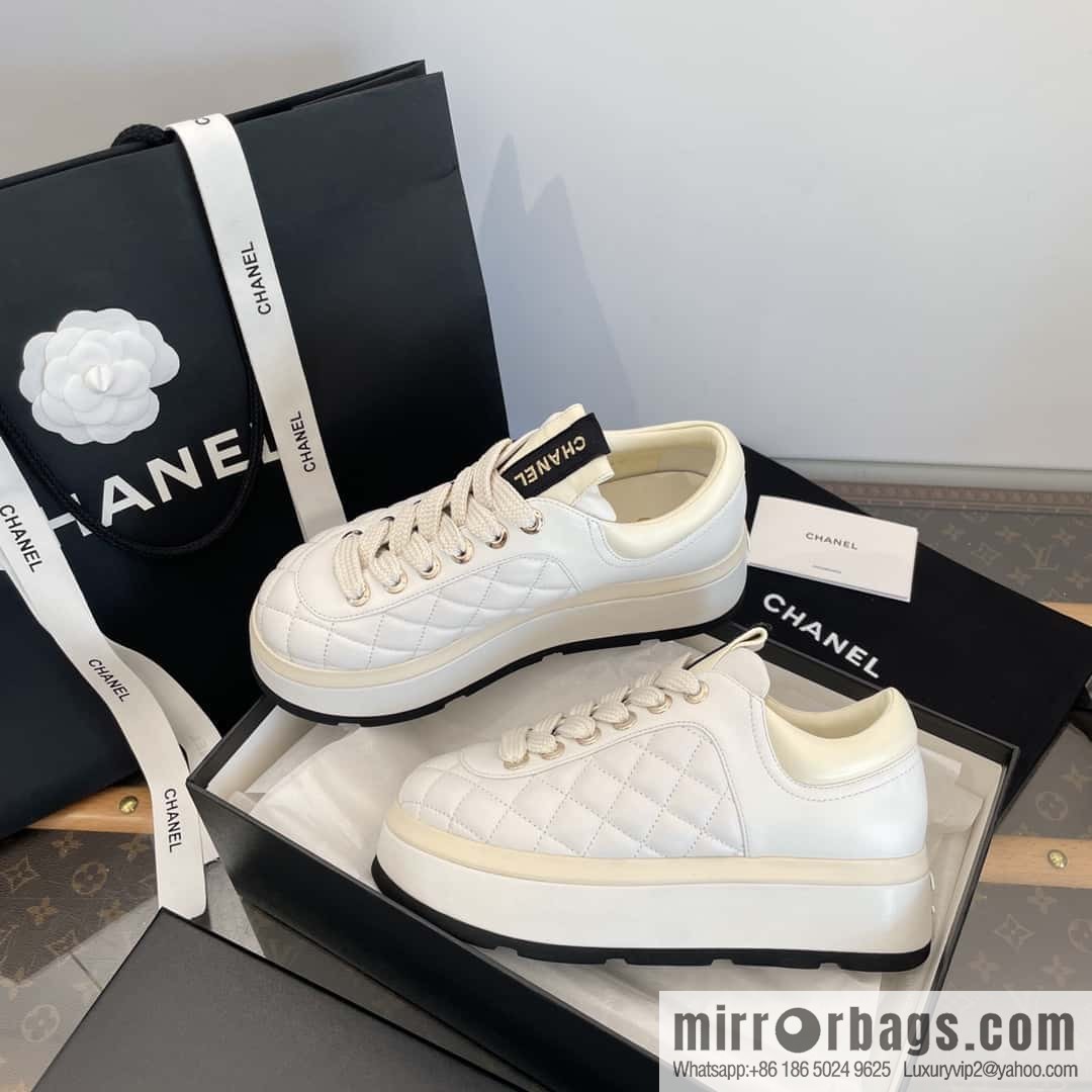CHANEL Xiaoxiang Rhombus lambskin platform casual sneakers