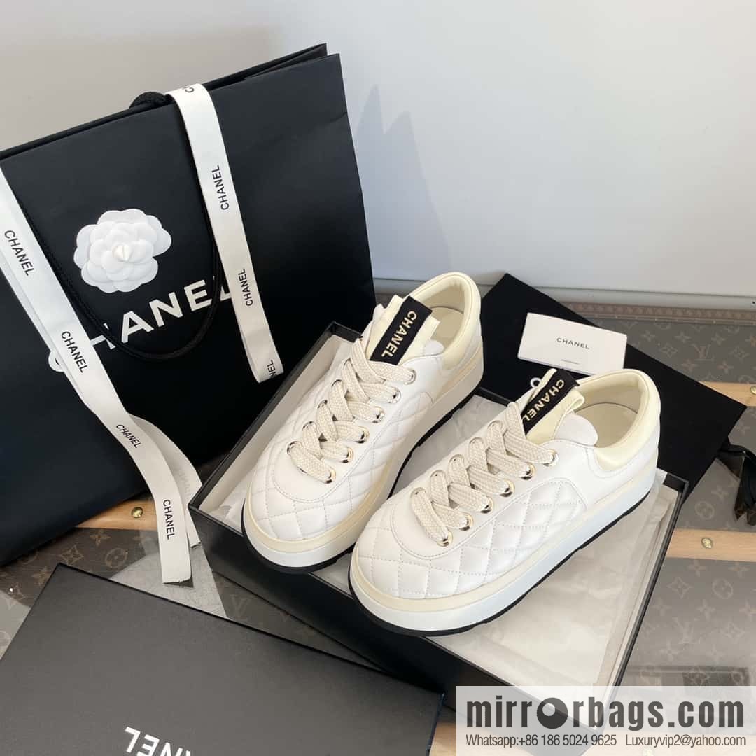 CHANEL Xiaoxiang Rhombus lambskin platform casual sneakers