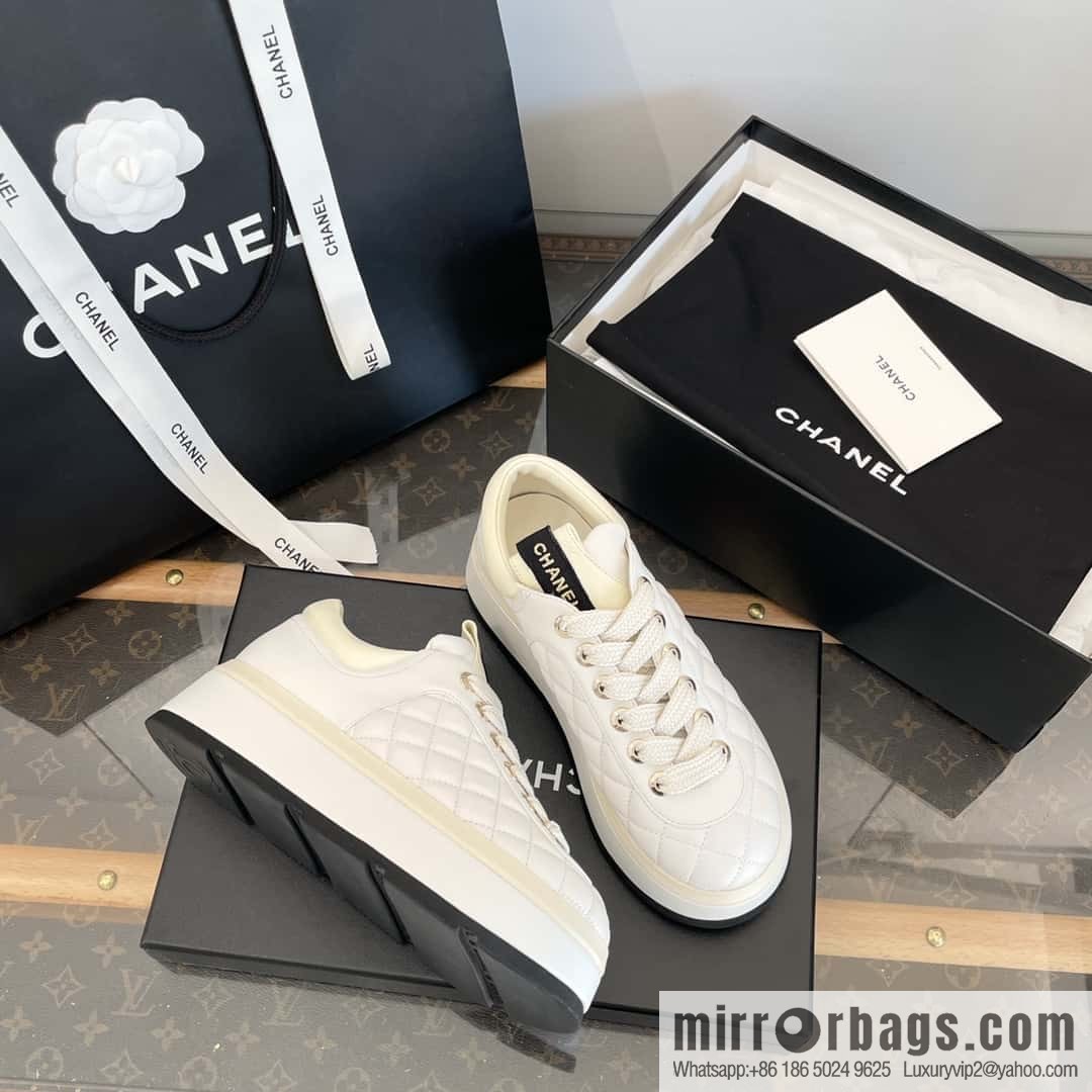 CHANEL Xiaoxiang Rhombus lambskin platform casual sneakers