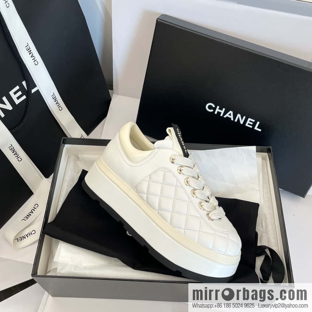 CHANEL Xiaoxiang Rhombus lambskin platform casual sneakers