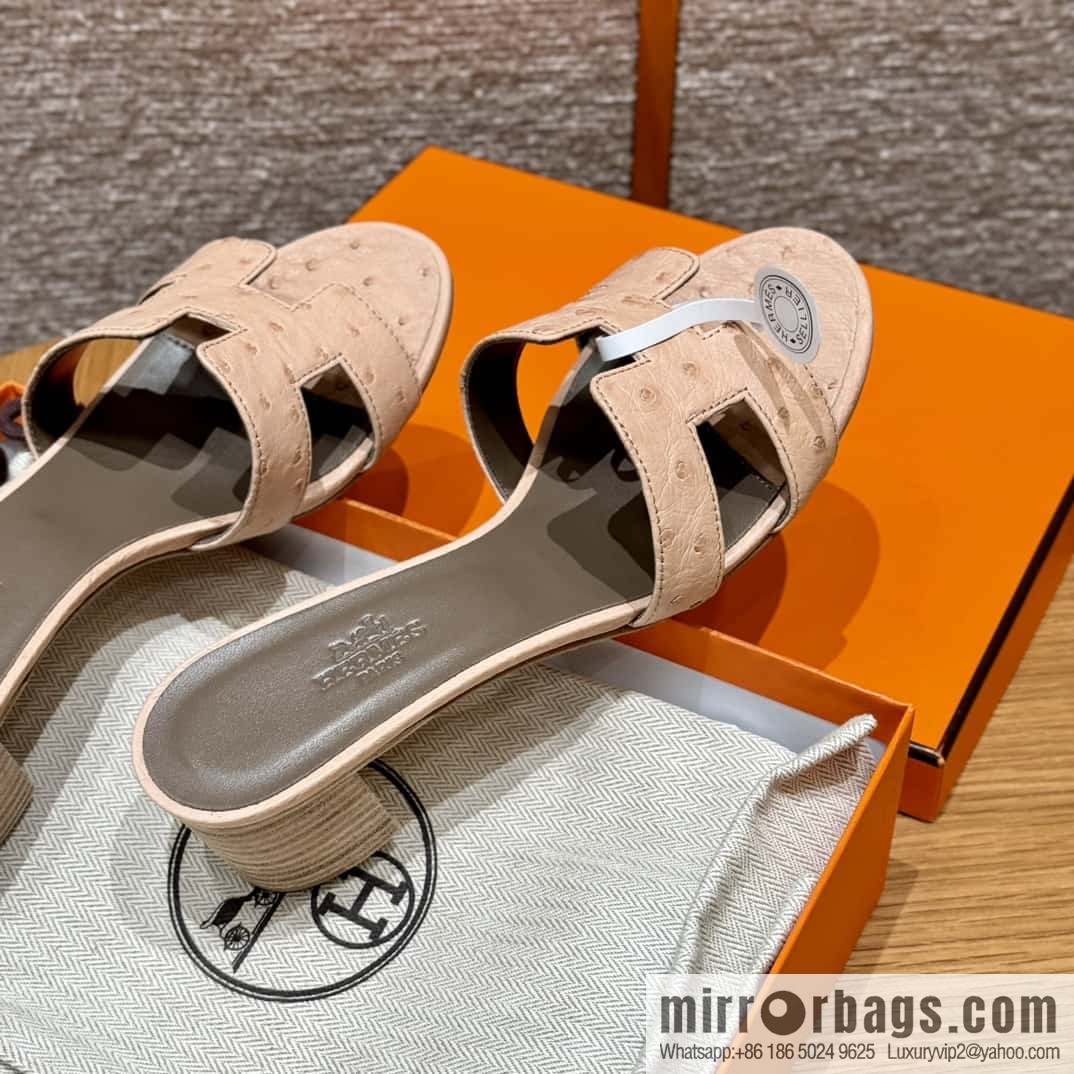 Hermès 185 Oasis high-heeled sandals, ostrich 🐦/Ostrich rose powder/Rose powder