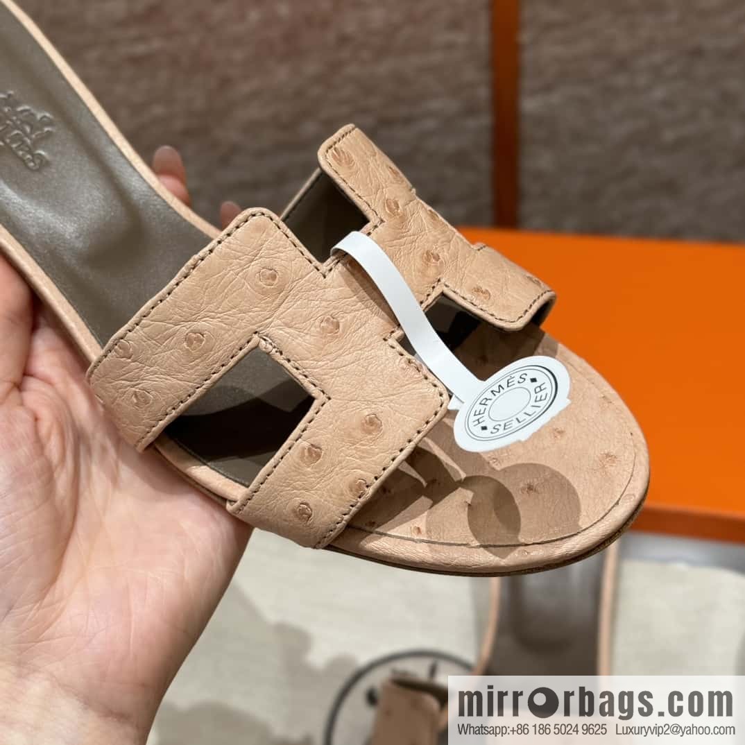 Hermès 185 Oasis high-heeled sandals, ostrich 🐦/Ostrich rose powder/Rose powder