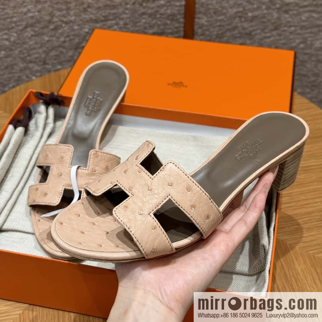 Hermès 185 Oasis high-heeled sandals, ostrich 🐦/Ostrich rose powder/Rose powder