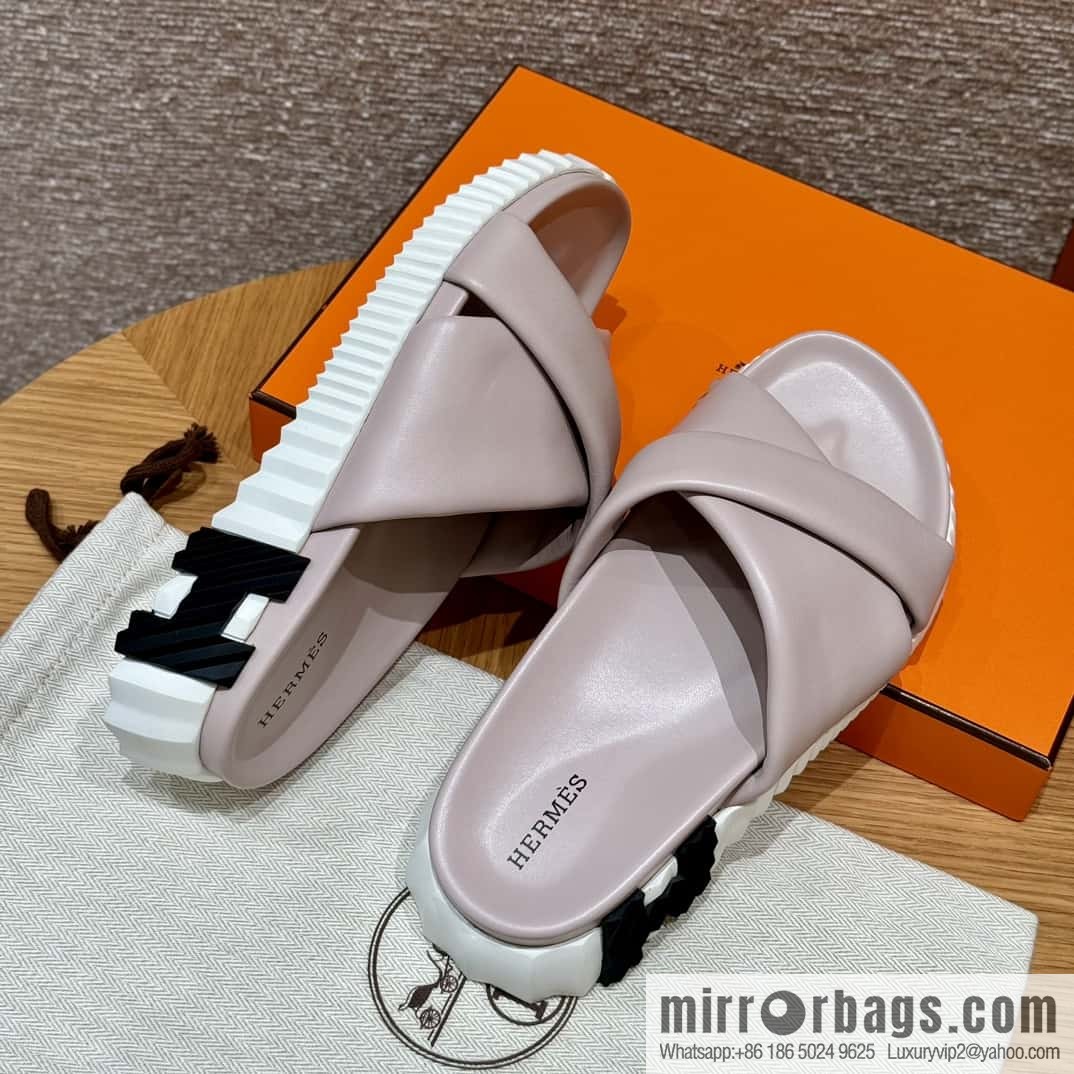 Hermès 086/Infra/Sports slippers, lambskin/lambskin ceramic powder/94/Terre Cuite