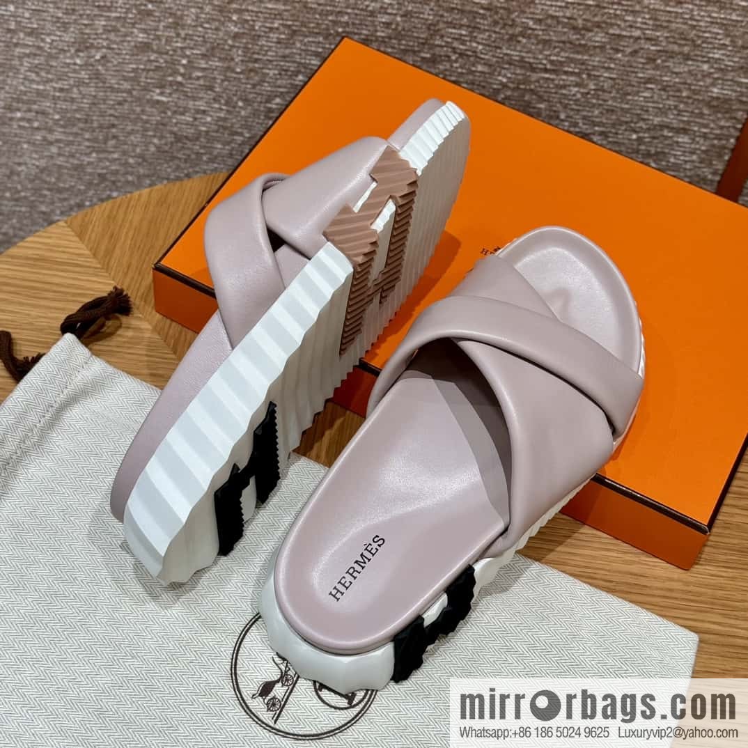 Hermès 086/Infra/Sports slippers, lambskin/lambskin ceramic powder/94/Terre Cuite