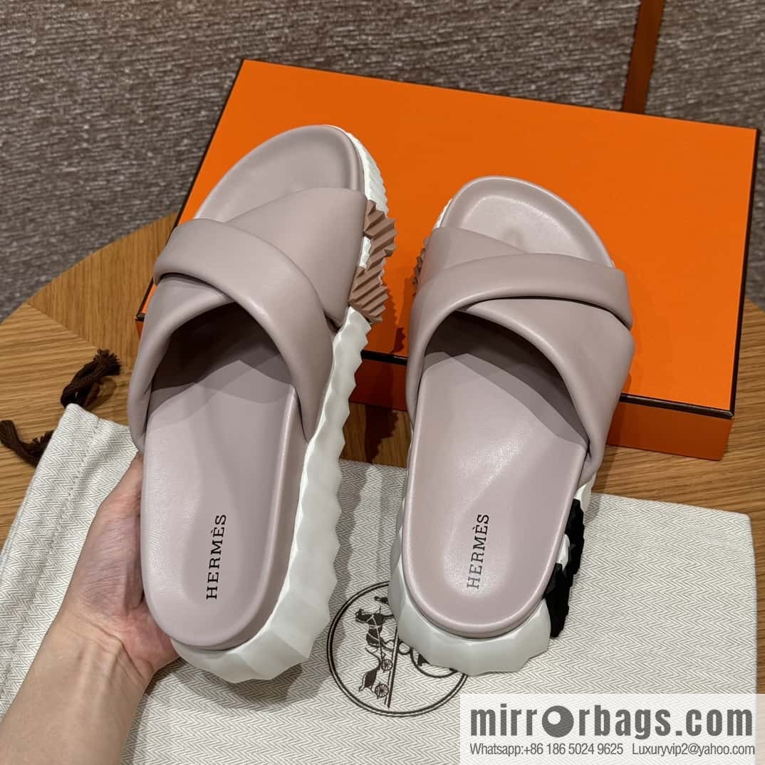 Hermès 086/Infra/Sports slippers, lambskin/lambskin ceramic powder/94/Terre Cuite
