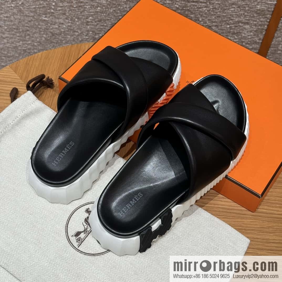 Hermès 086/Infra/Sports slippers, lambskin/black/89/Blanck