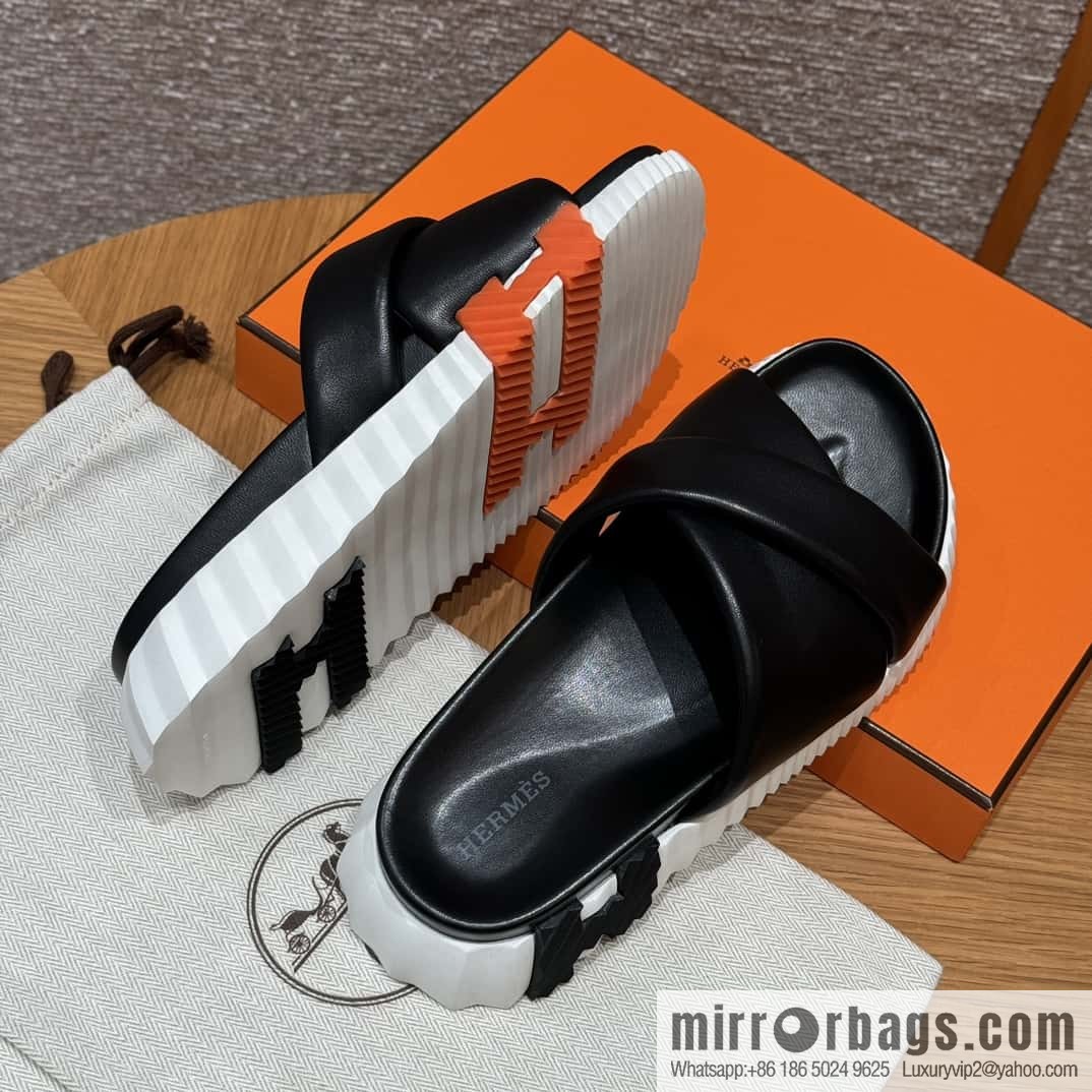 Hermès 086/Infra/Sports slippers, lambskin/black/89/Blanck