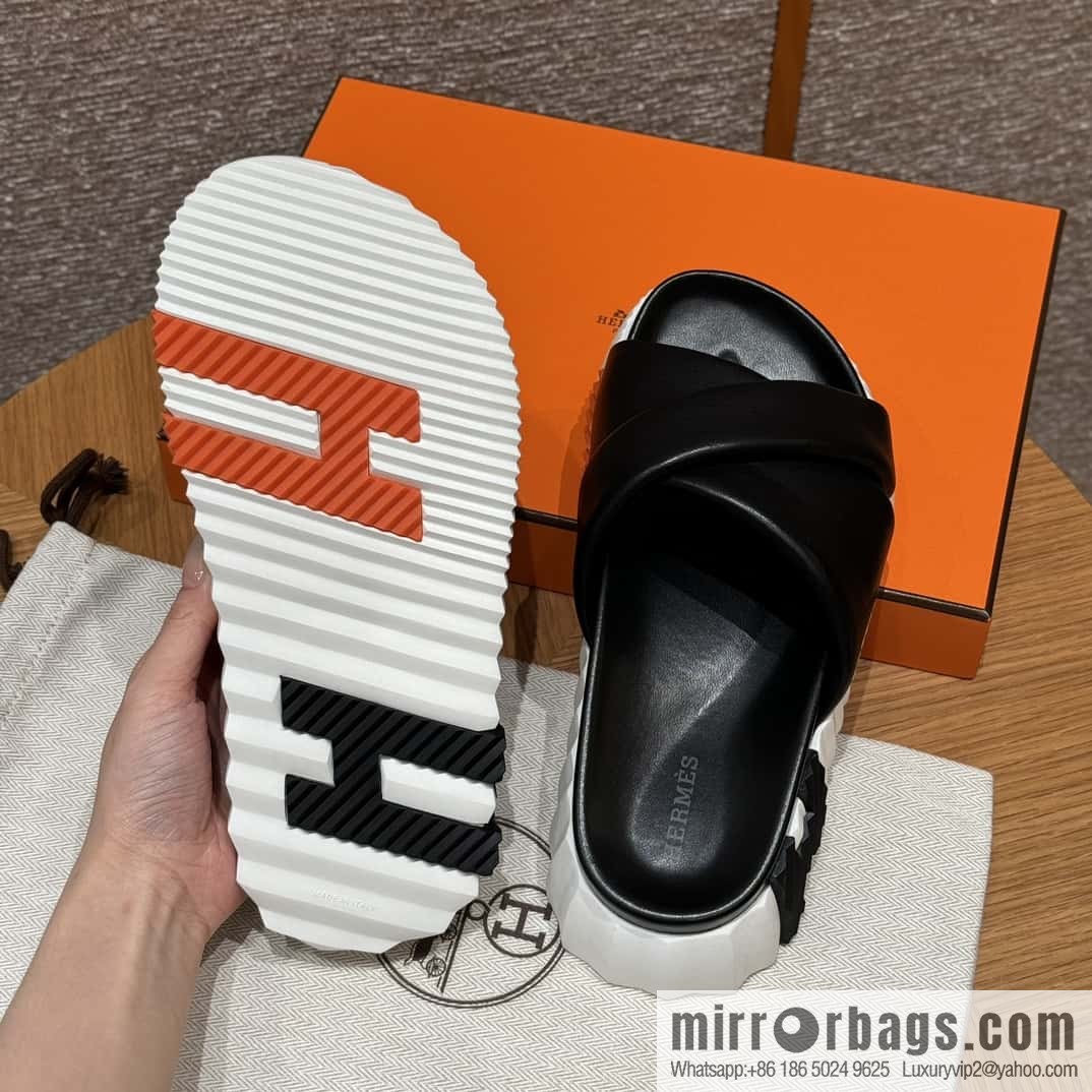 Hermès 086/Infra/Sports slippers, lambskin/black/89/Blanck