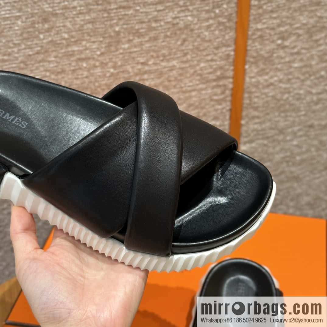 Hermès 086/Infra/Sports slippers, lambskin/black/89/Blanck