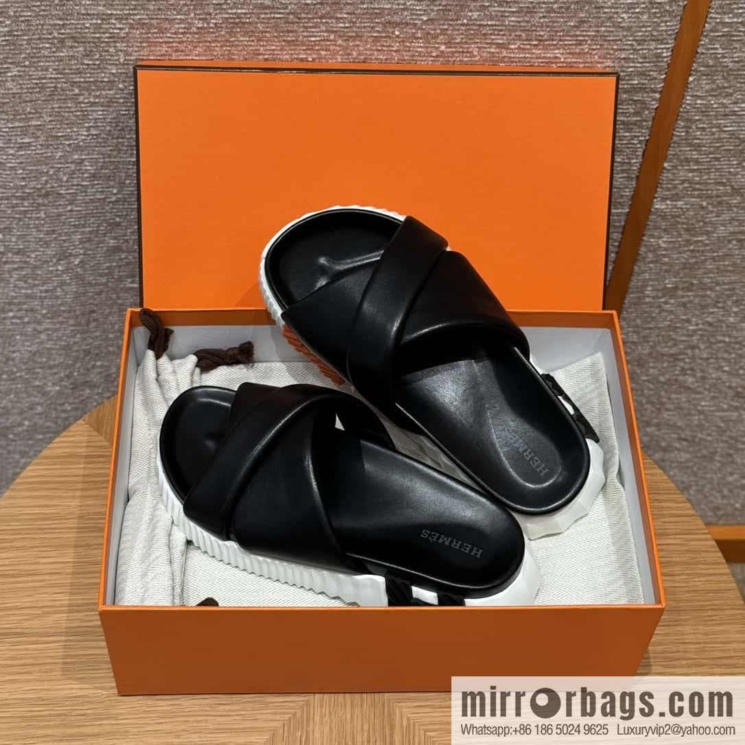 Hermès 086/Infra/Sports slippers, lambskin/black/89/Blanck