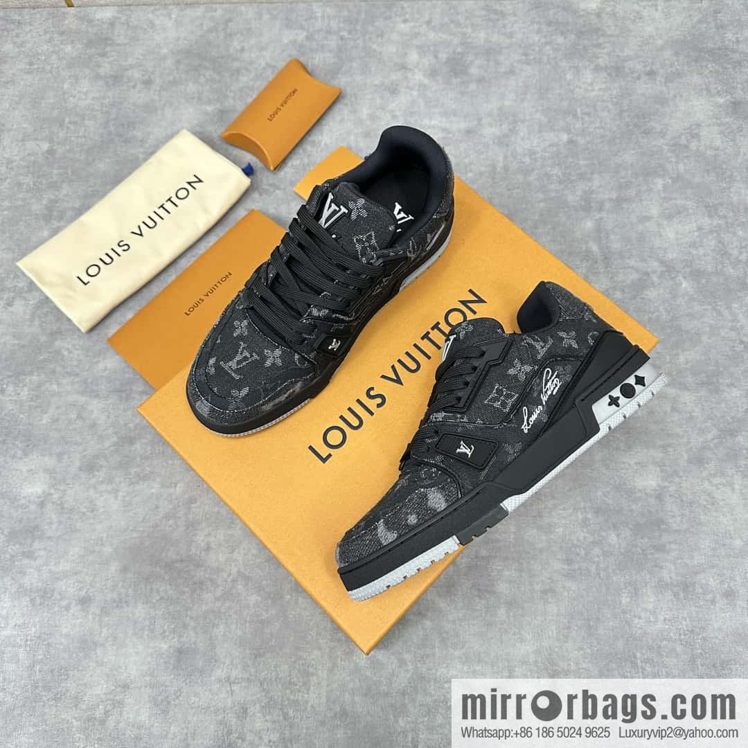💋💍L's new product L * V~ The new TRAINER series sneakers are made of Monogram denim (denim) 1AC4ZB.