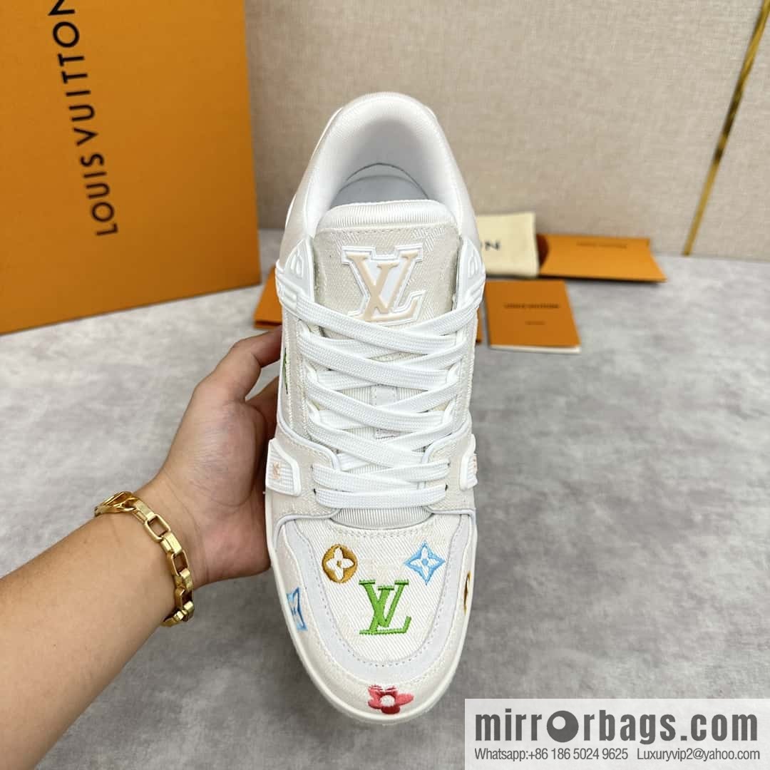 💋💍L's new product L * V Louis~ The new TRAINER series sneakers are made of Monogram denim (denim).