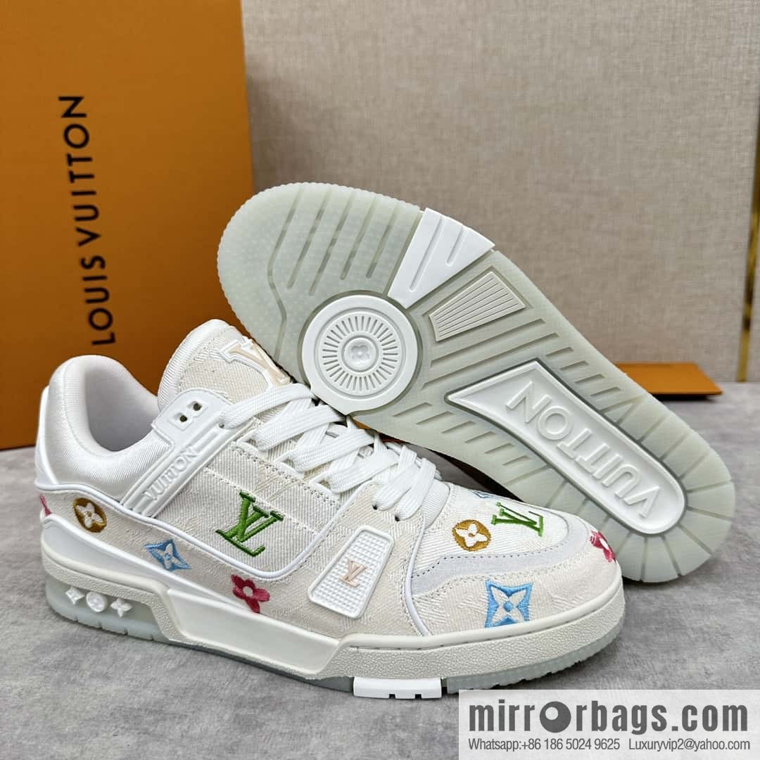 💋💍L's new product L * V Louis~ The new TRAINER series sneakers are made of Monogram denim (denim).