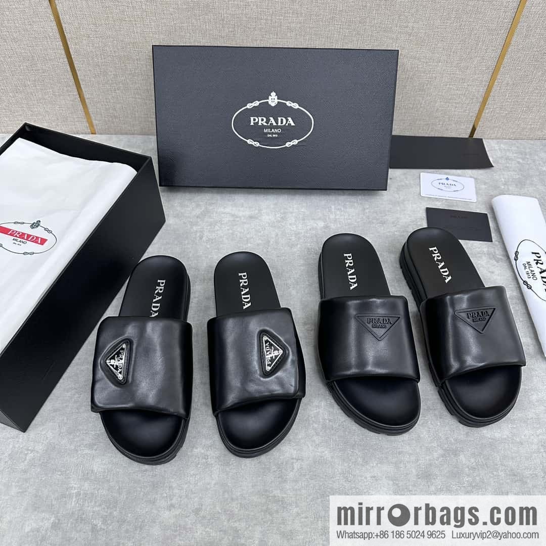💋💍P new Prada * Prada-da, new men's leather one-word sandals