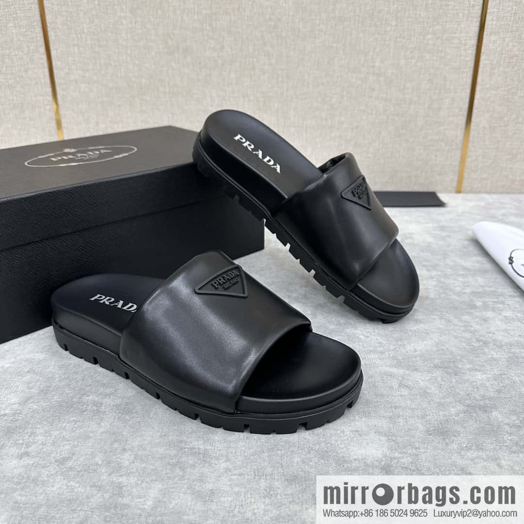 💋💍P new Prada * Prada-da, new men's leather one-word sandals