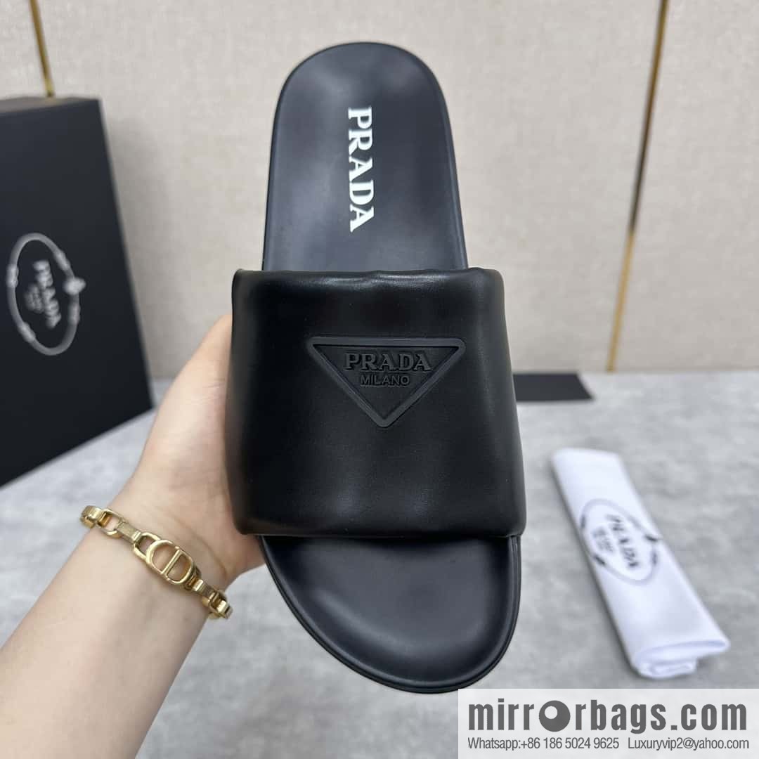 💋💍P new Prada * Prada-da, new men's leather one-word sandals