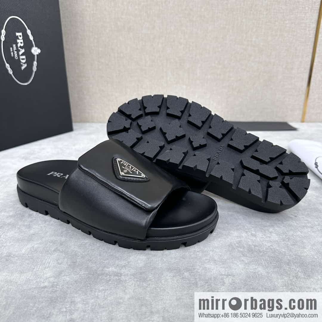 💋💍P new Prada * Prada-da, new men's leather one-word sandals