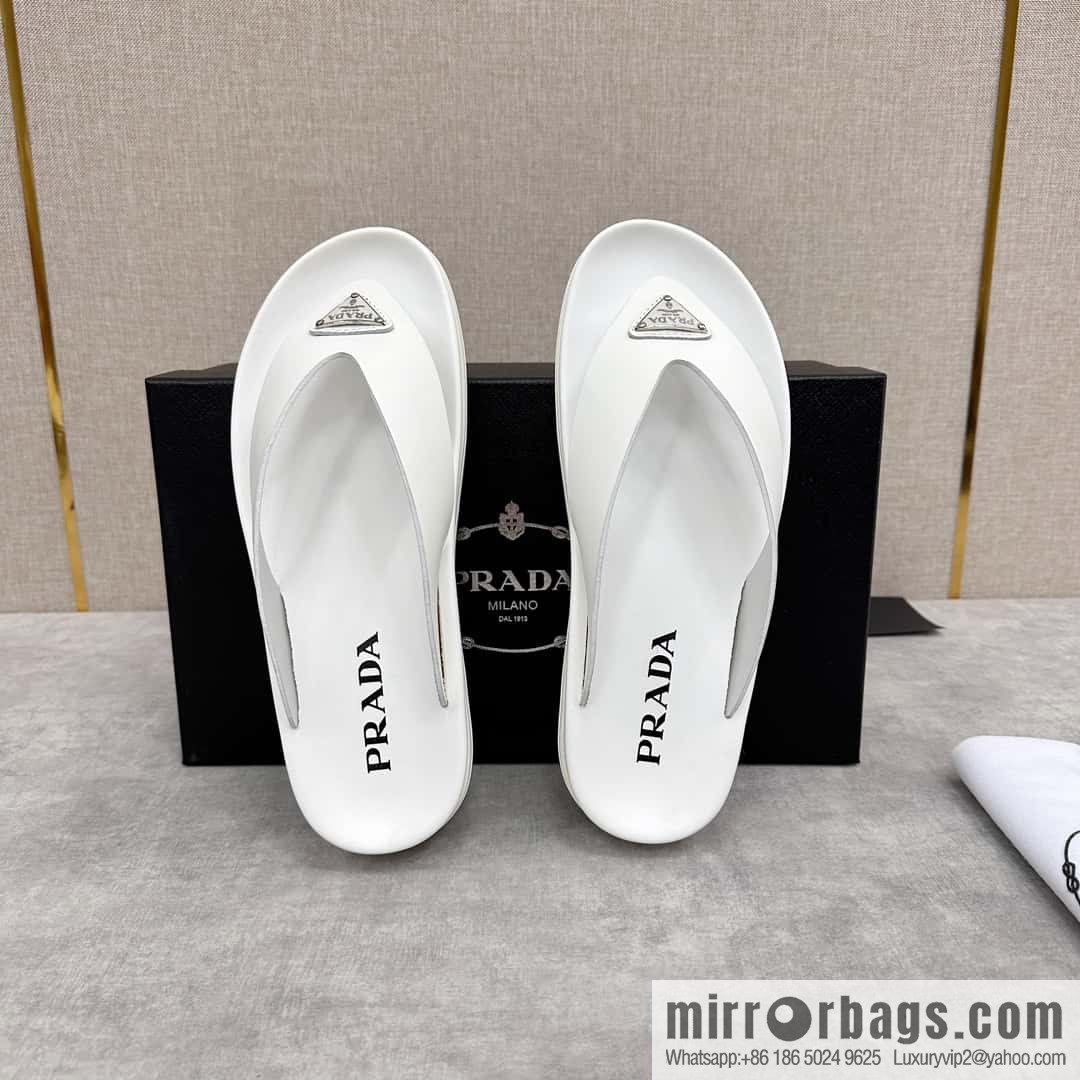 💋💍P new Prada * Prada-da, new men's leather flip-flops