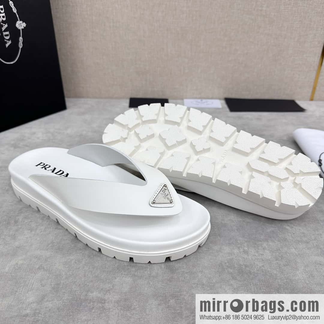 💋💍P new Prada * Prada-da, new men's leather flip-flops