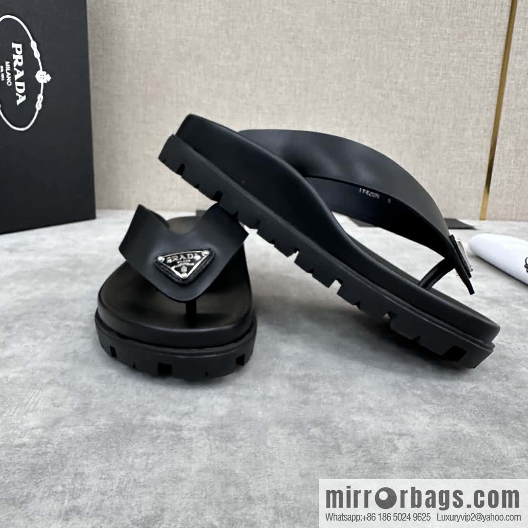 💋💍P new Prada * Prada-da, new men's leather flip-flops