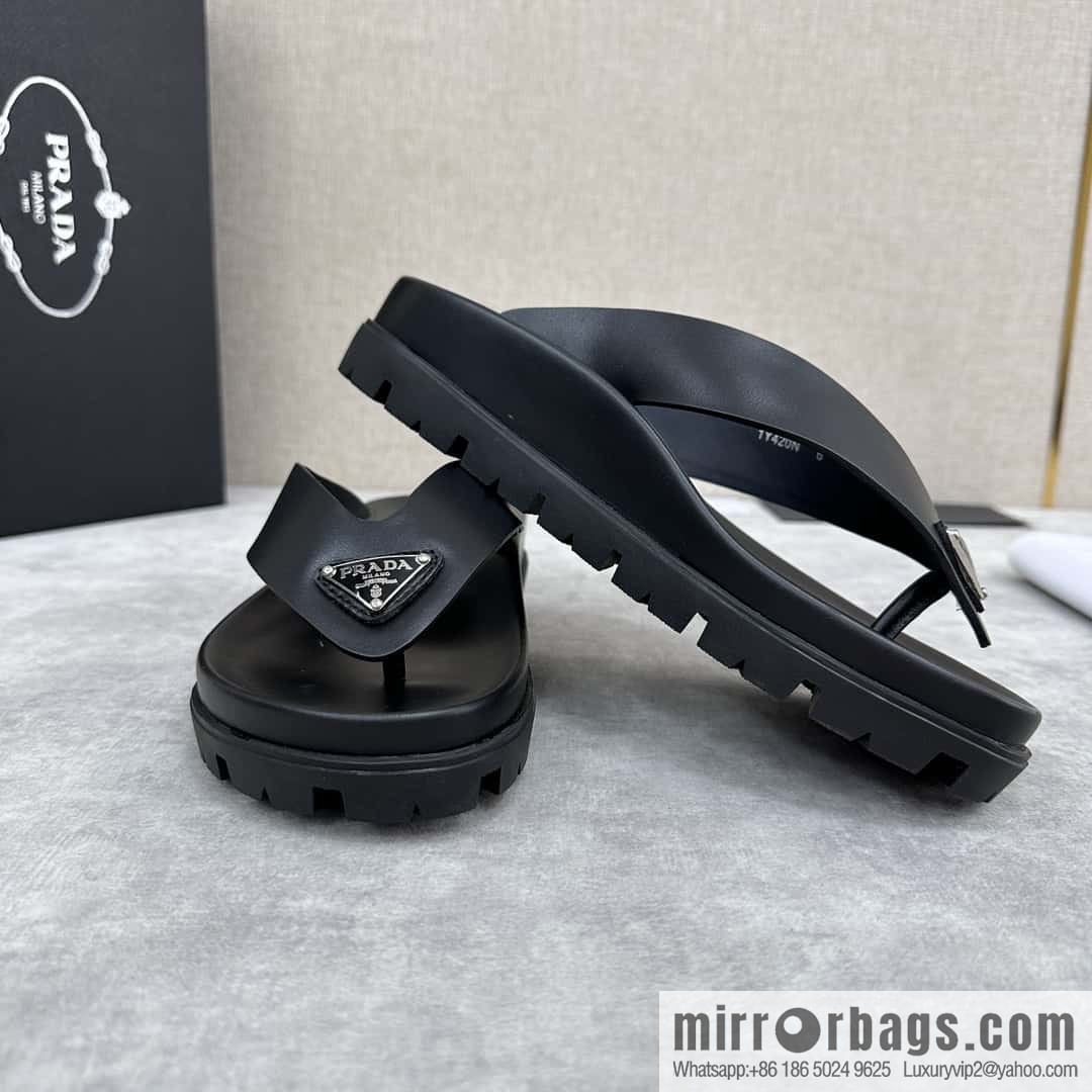 💋💍P new Prada * Prada-da, new men's leather flip-flops