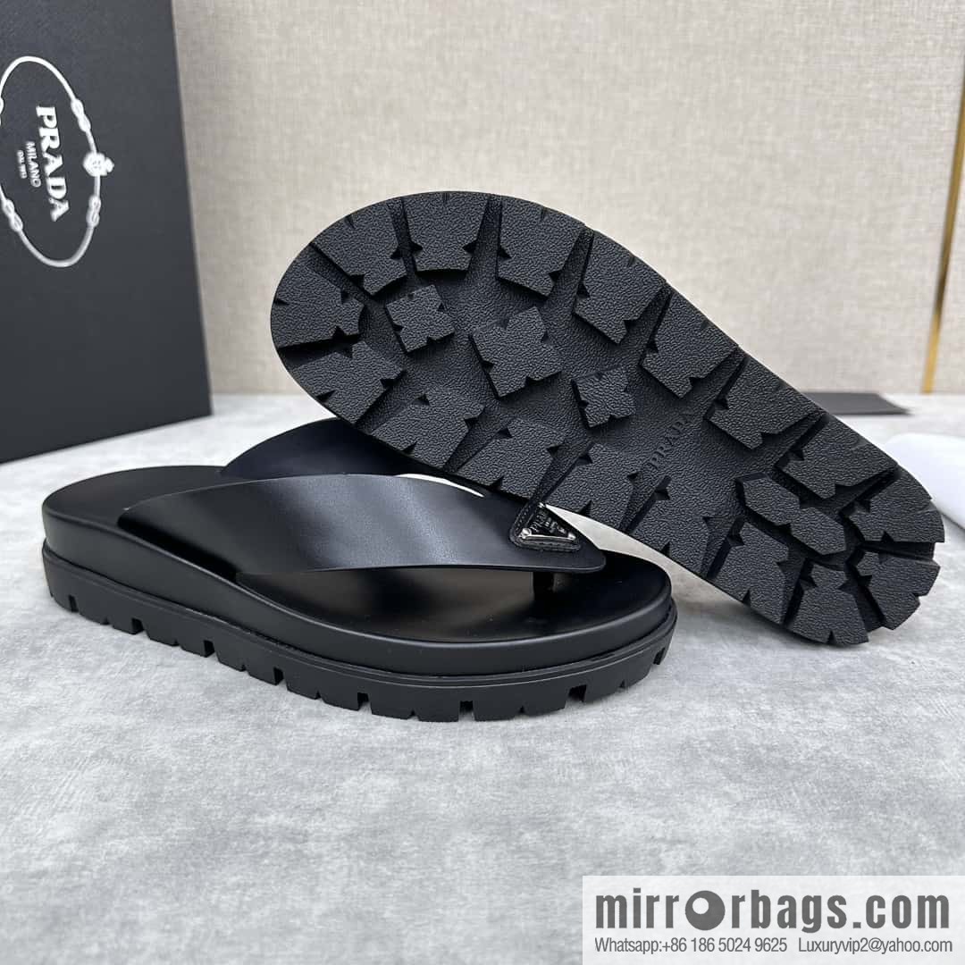 💋💍P new Prada * Prada-da, new men's leather flip-flops