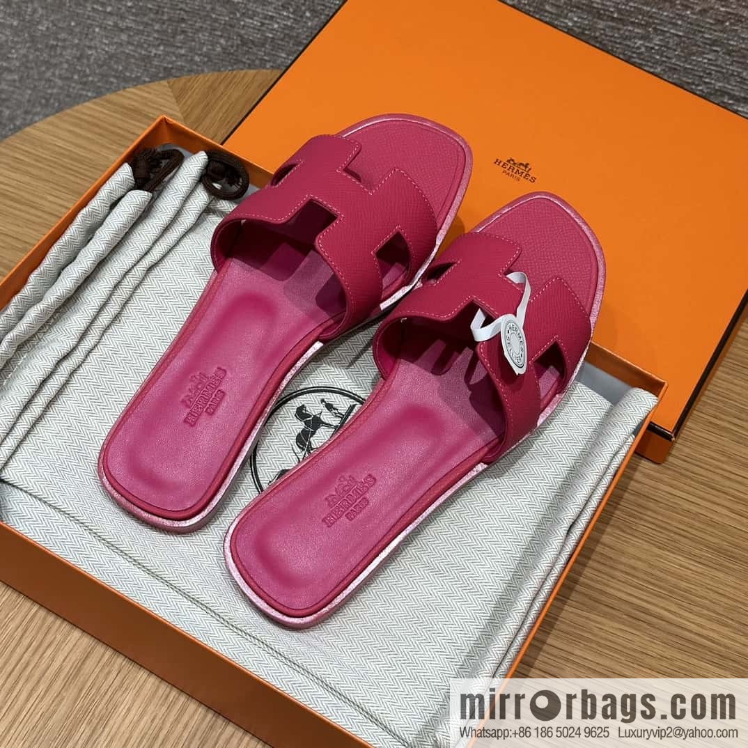HERMES 181 Oran sandals, palm print cowhide/Epsom rose red/Rose red