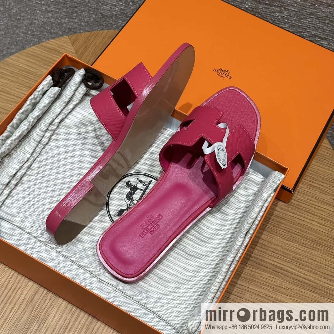 HERMES 181 Oran sandals, palm print cowhide/Epsom rose red/Rose red