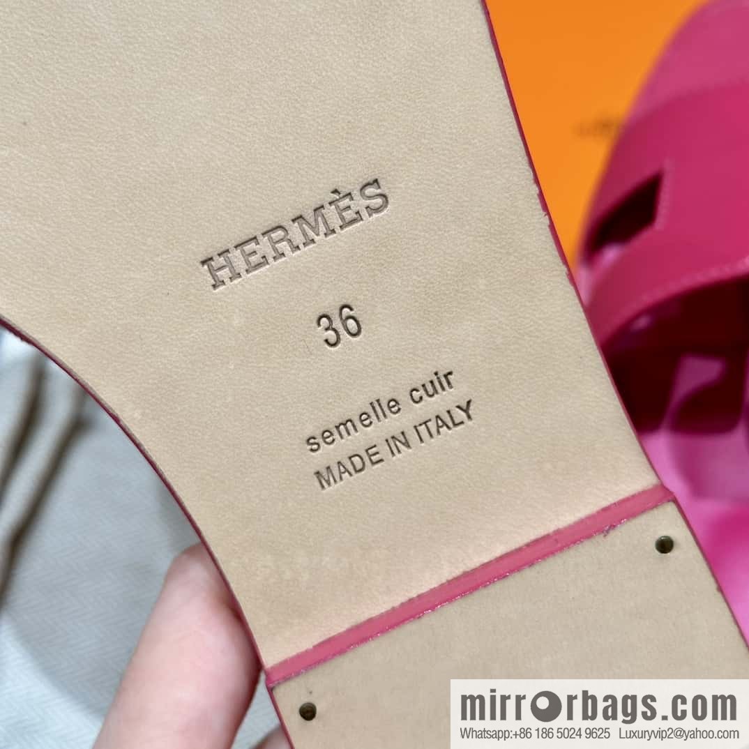 HERMES 181 Oran sandals, palm print cowhide/Epsom rose red/Rose red