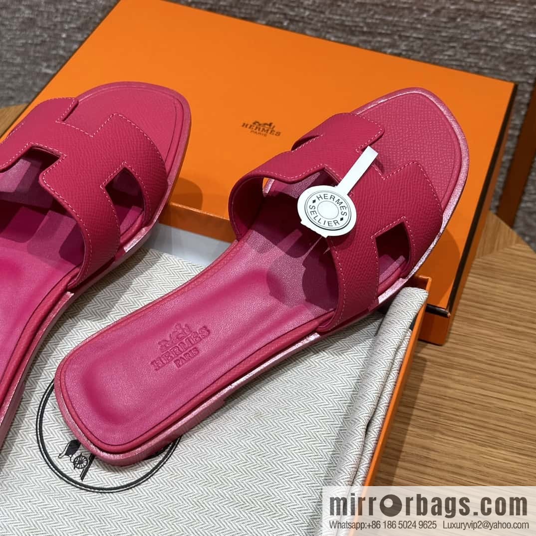 HERMES 181 Oran sandals, palm print cowhide/Epsom rose red/Rose red