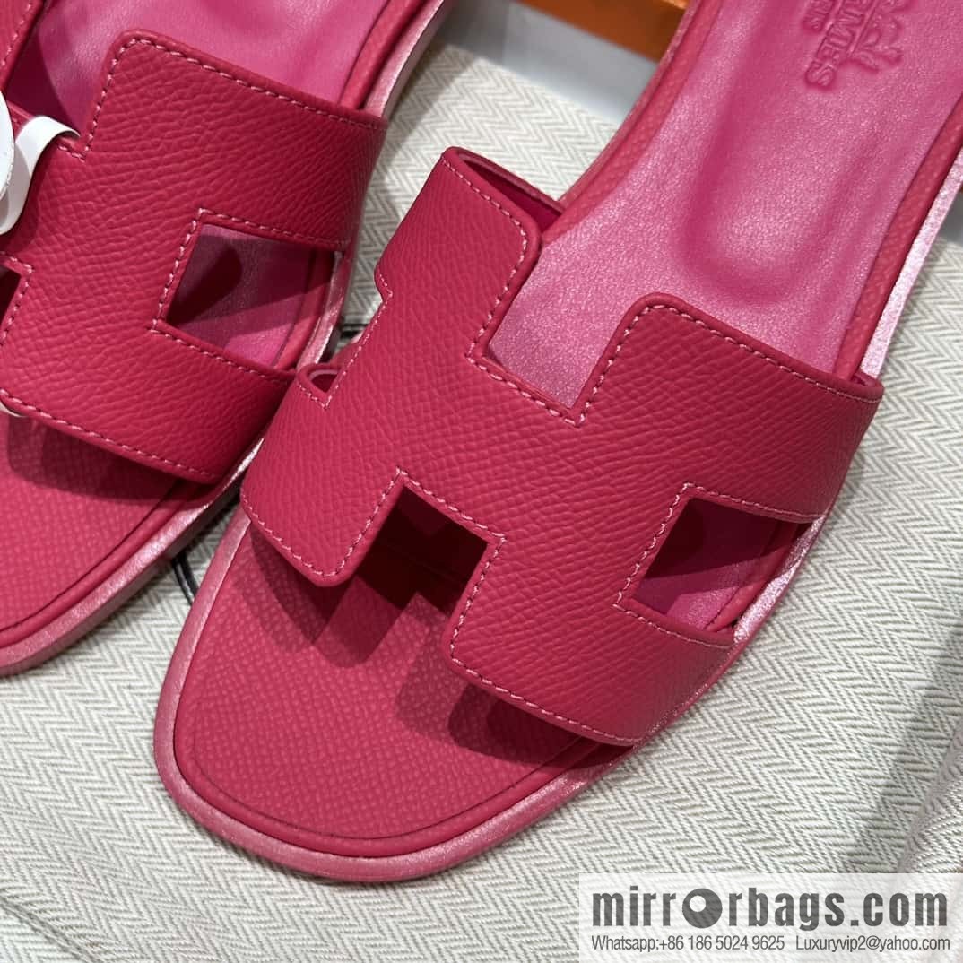HERMES 181 Oran sandals, palm print cowhide/Epsom rose red/Rose red