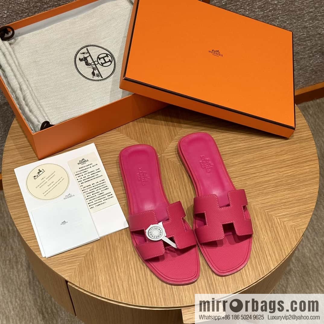 HERMES 181 Oran sandals, palm print cowhide/Epsom rose red/Rose red