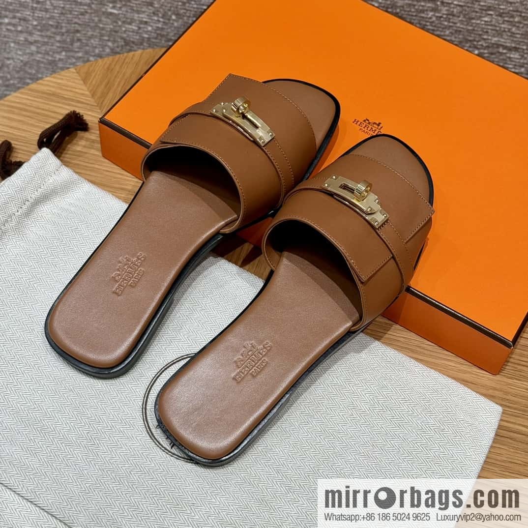 HERMES 183Kelly tow sandals Giulia calfskin /Calfskin gold brown/ck37/gold