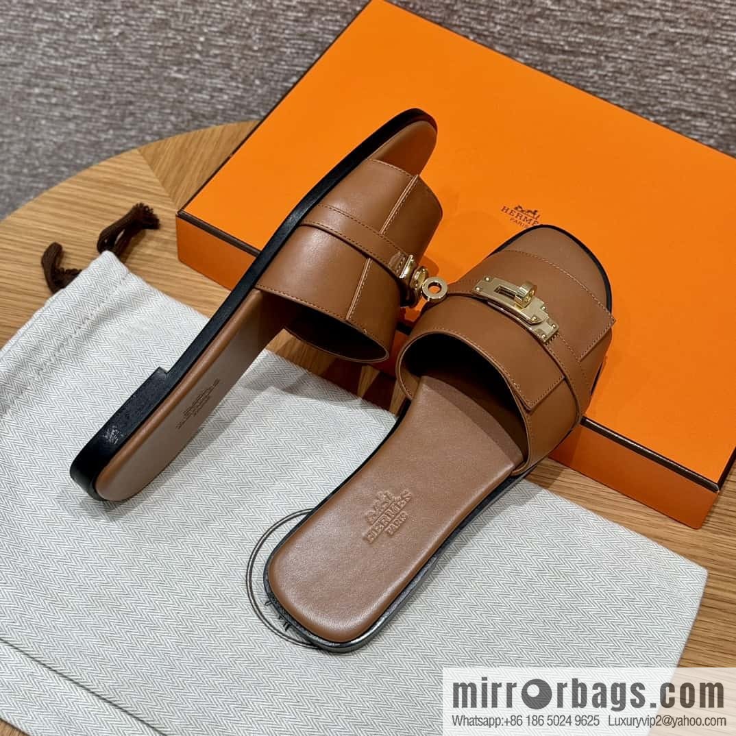 HERMES 183Kelly tow sandals Giulia calfskin /Calfskin gold brown/ck37/gold