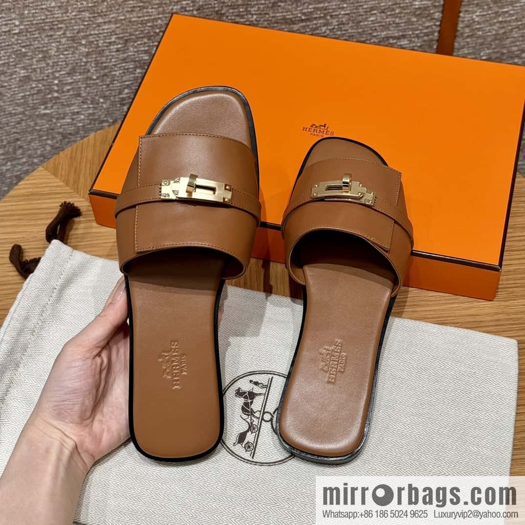 HERMES 183Kelly tow sandals Giulia calfskin /Calfskin gold brown/ck37/gold