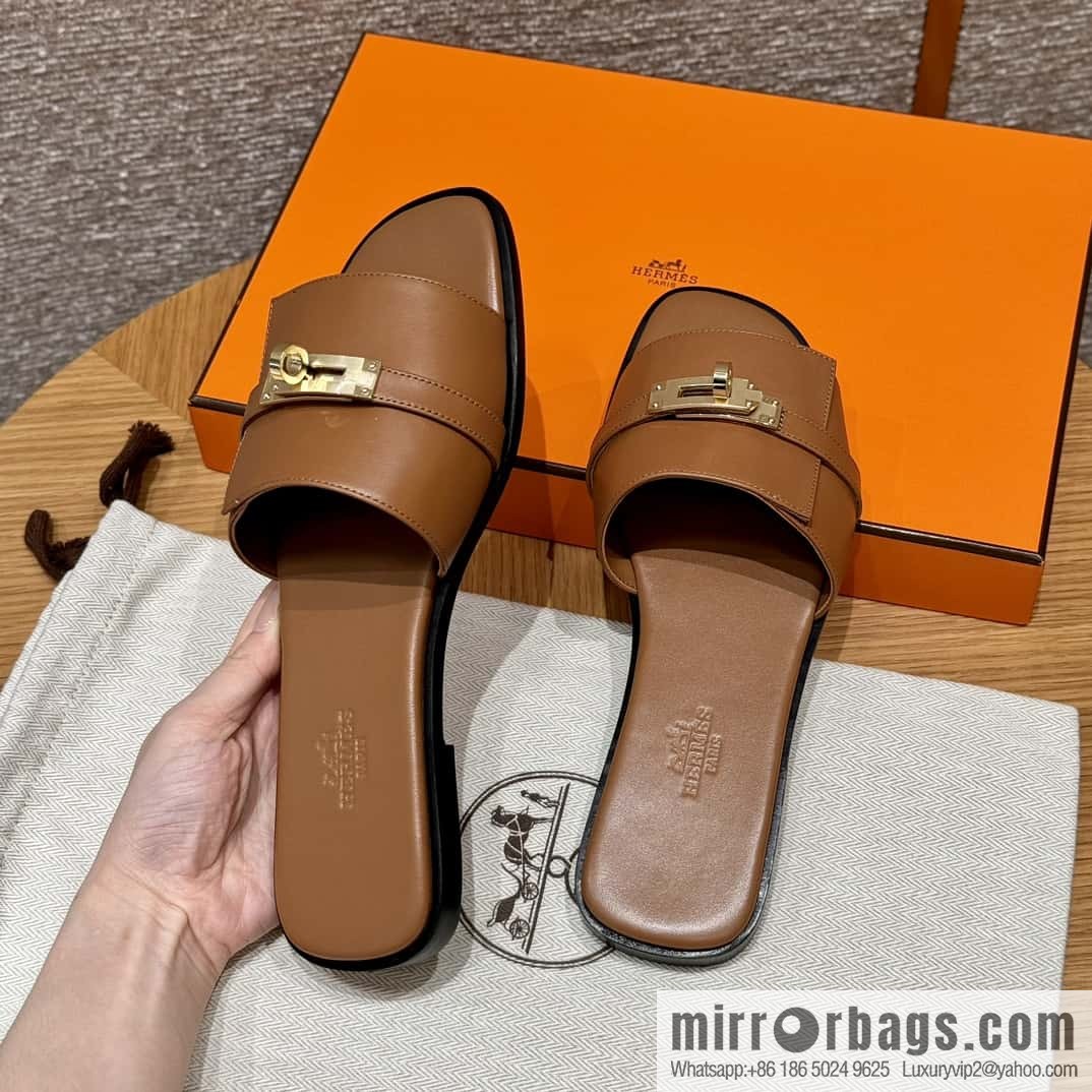 HERMES 183Kelly tow sandals Giulia calfskin /Calfskin gold brown/ck37/gold