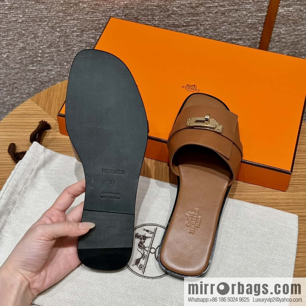 HERMES 183Kelly tow sandals Giulia calfskin /Calfskin gold brown/ck37/gold