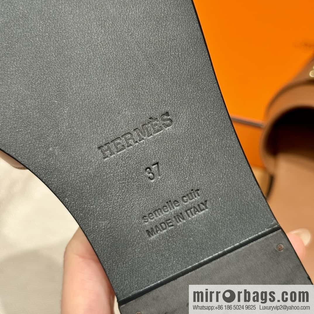 HERMES 183Kelly tow sandals Giulia calfskin /Calfskin gold brown/ck37/gold