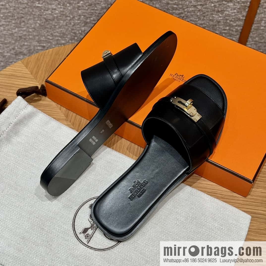 HERMES 183Kelly tow sandals Giulia calfskin /Calfskin black/CK89/Noir