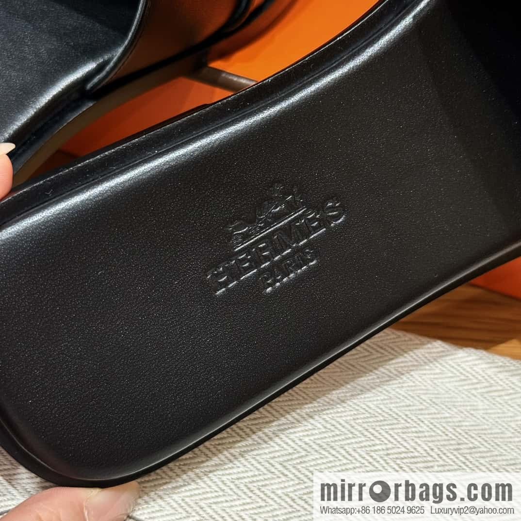 HERMES 183Kelly tow sandals Giulia calfskin /Calfskin black/CK89/Noir