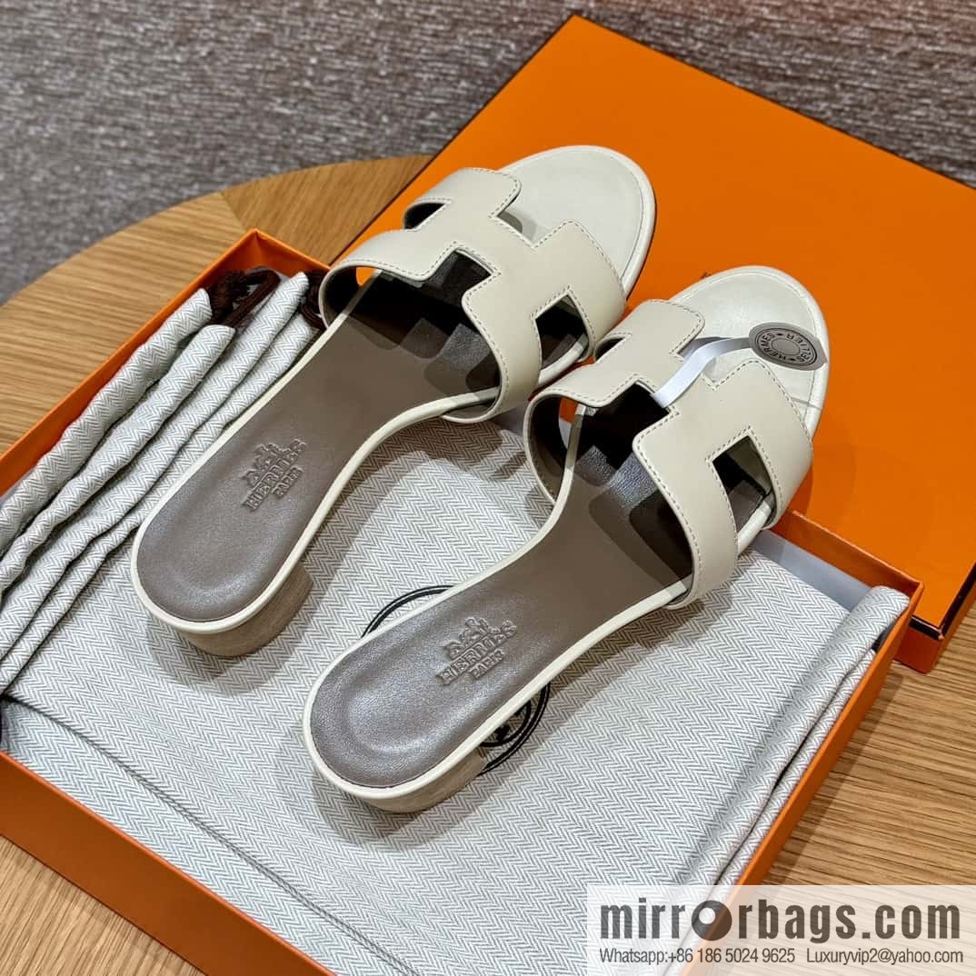 HERMES 185 Oasis high-heeled sandals, calfskin/calfskin milkshake white/ck10/Craie