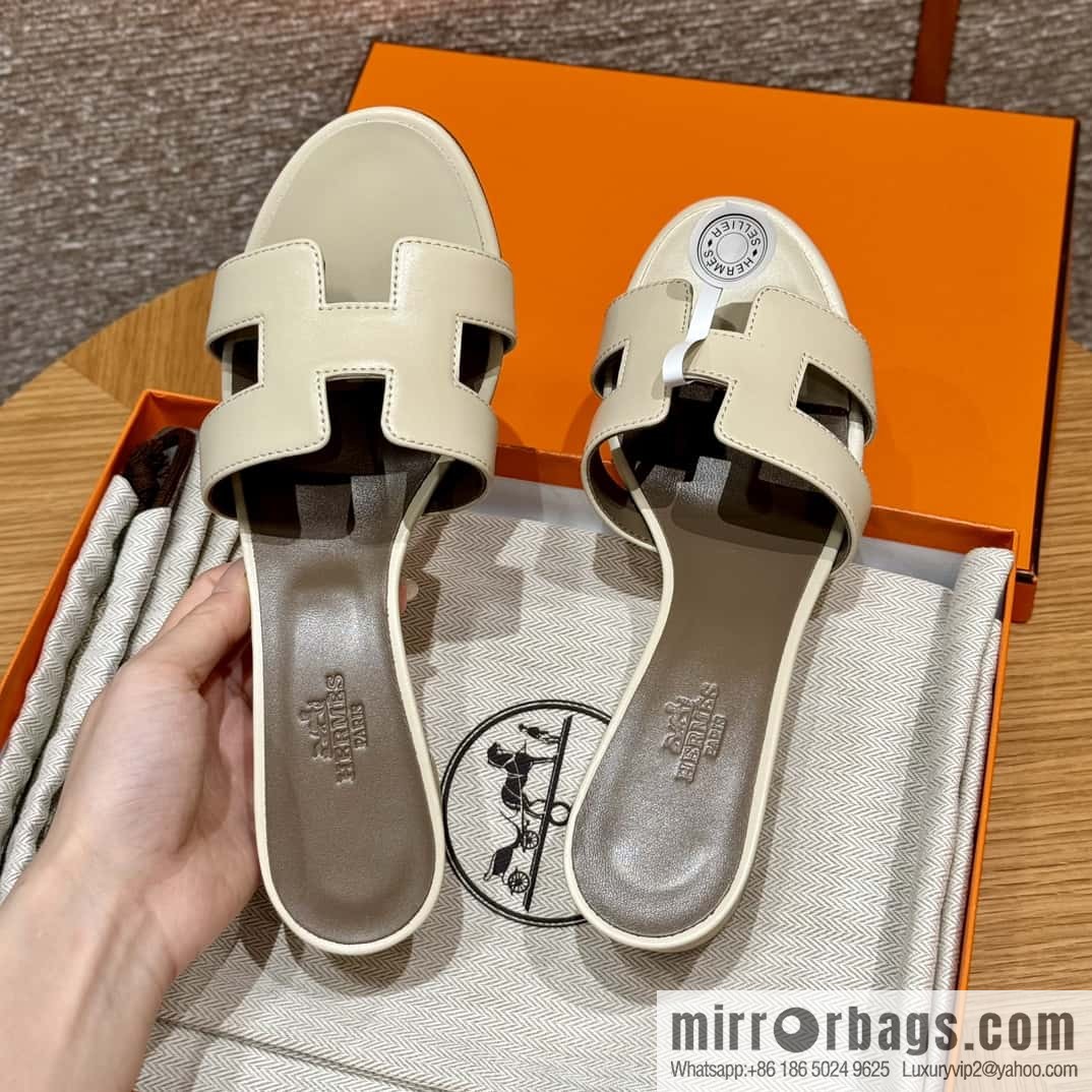 HERMES 185 Oasis high-heeled sandals, calfskin/calfskin milkshake white/ck10/Craie