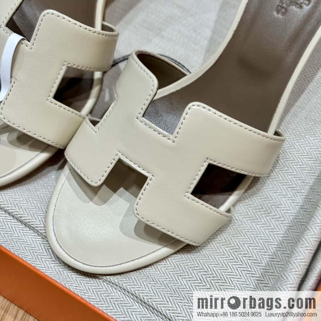 HERMES 185 Oasis high-heeled sandals, calfskin/calfskin milkshake white/ck10/Craie