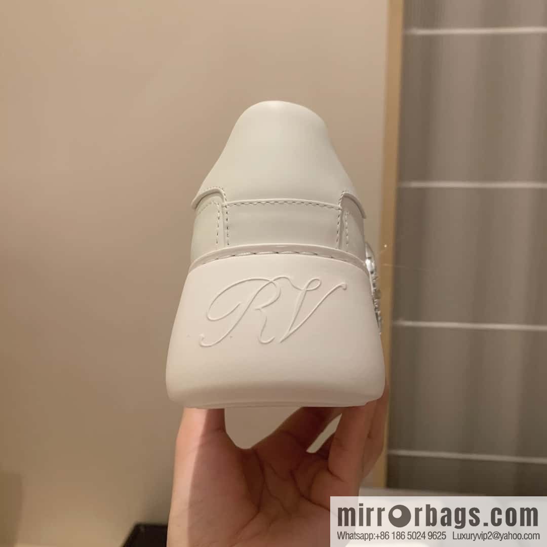 RV Top Version Diamond Buckle Casual Roger vivier Spring/Summer 2024 🍃 Diamond Buckle Casual