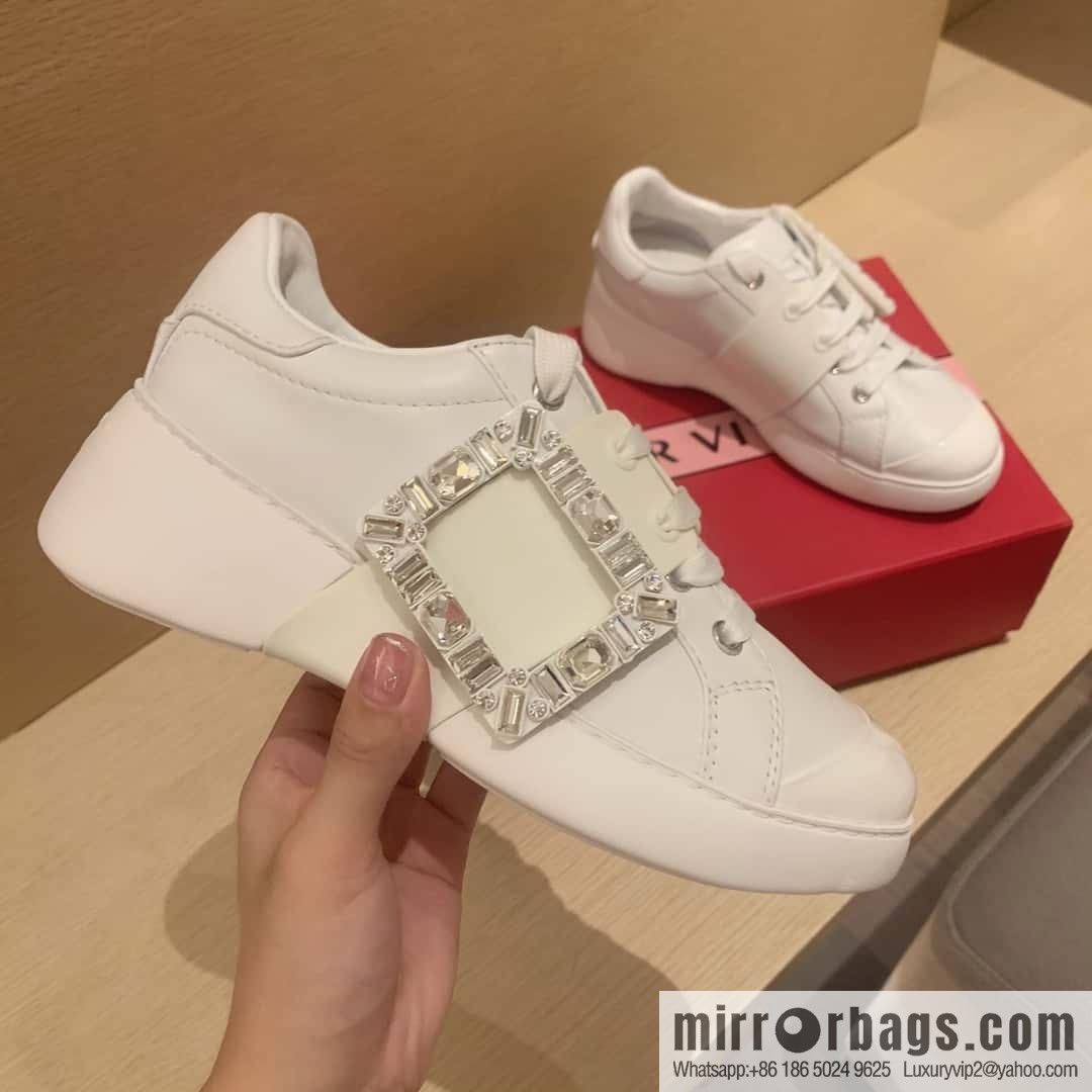 RV Top Version Diamond Buckle Casual Roger vivier Spring/Summer 2024 🍃 Diamond Buckle Casual