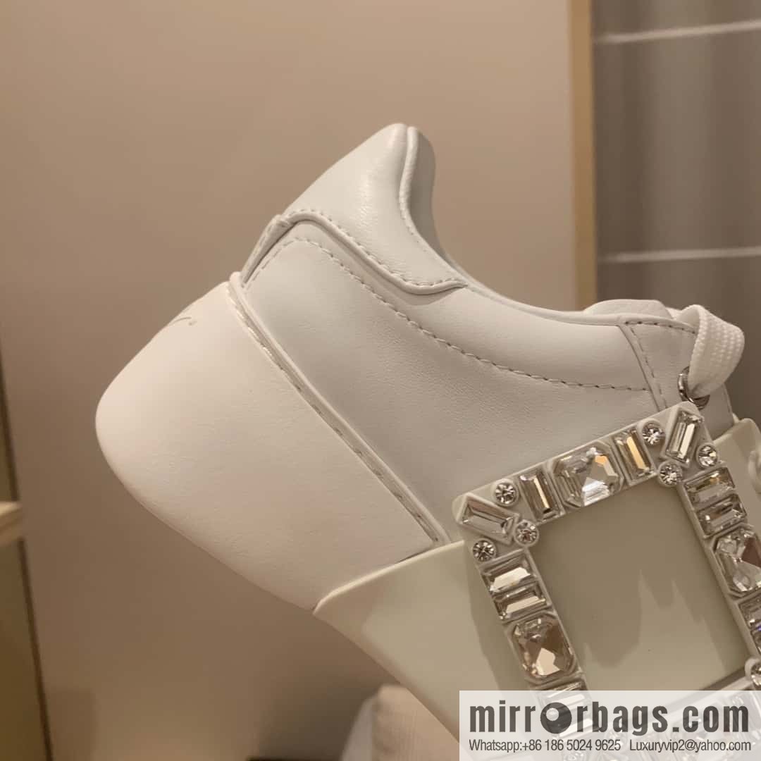 RV Top Version Diamond Buckle Casual Roger vivier Spring/Summer 2024 🍃 Diamond Buckle Casual