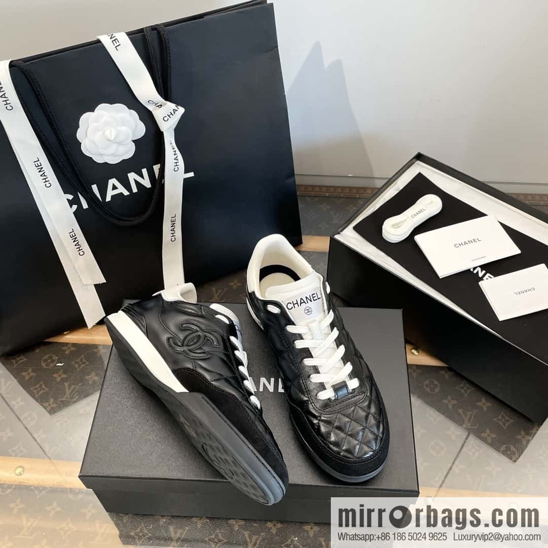 CHANEL Xiaoxiang Latest rhombus third generation, double C football shoes⚽